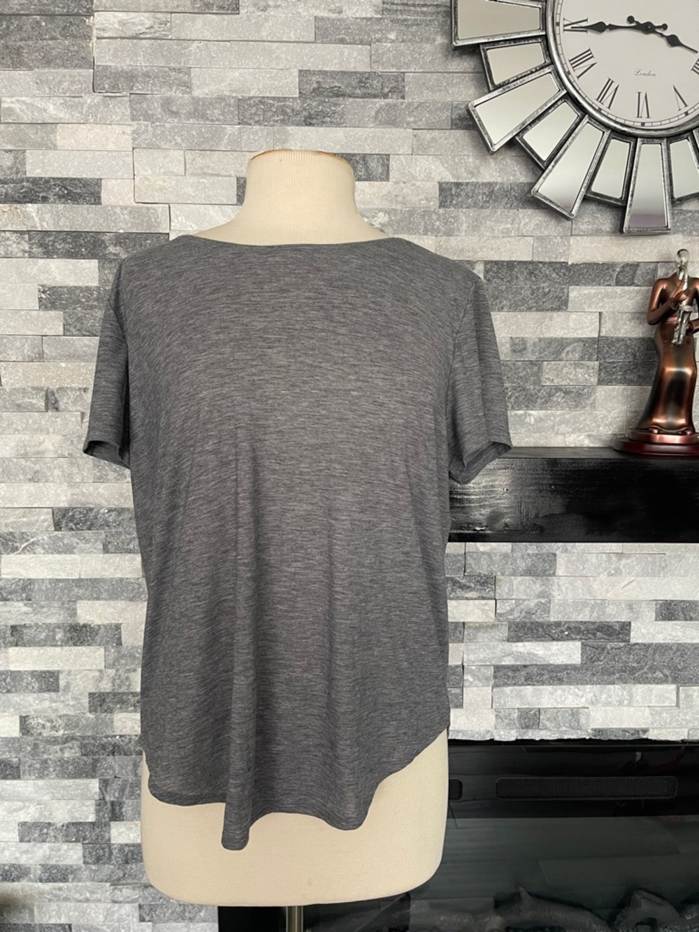 Women's Short-Sleeve Relaxed Tee - Gray